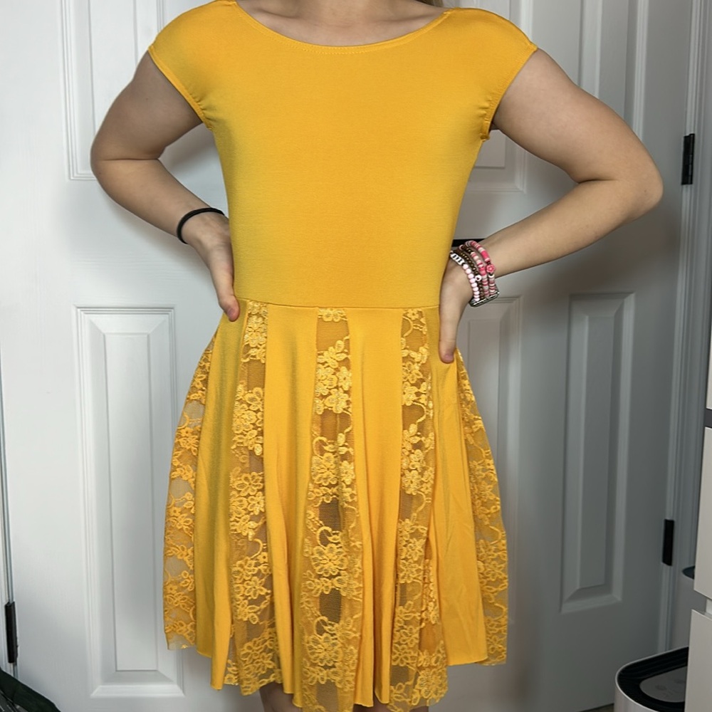 Weissman lyrical orange costume